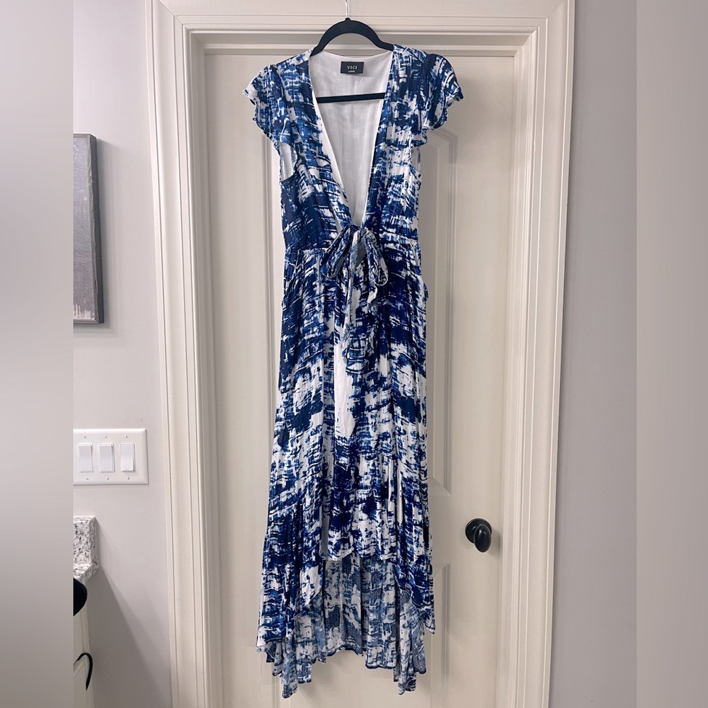Vici High Low Pocketed Tie Maxi Dress, size Large